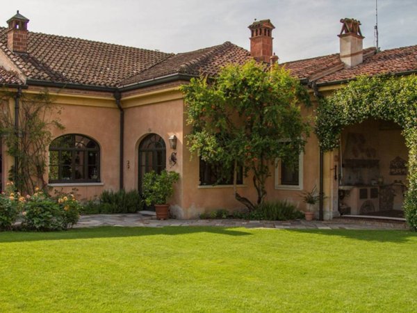 casa indipendente in vendita a Corte de' Cortesi con Cignone