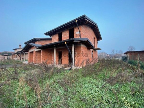 casa indipendente in vendita a Corte de' Cortesi con Cignone