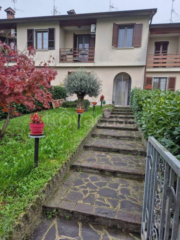 casa indipendente in vendita a Corte de' Cortesi con Cignone