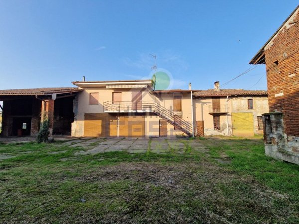 casa indipendente in vendita a Corte de' Frati