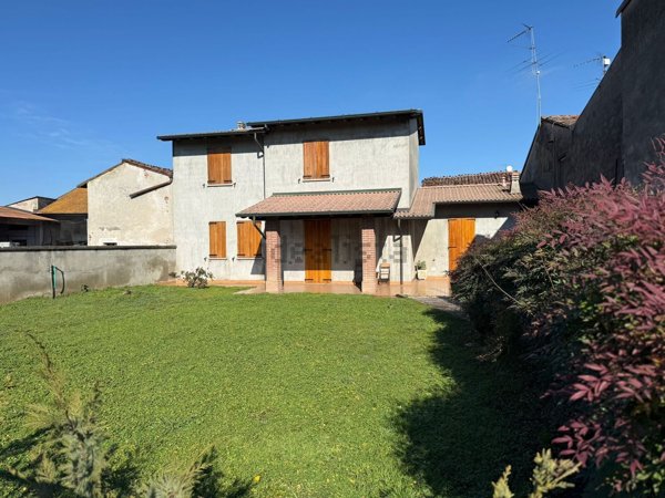 casa indipendente in vendita a Corte de' Frati