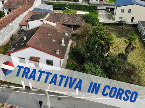 casa indipendente in vendita a Corte de' Frati