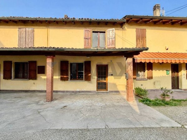 casa indipendente in vendita a Corte de' Frati
