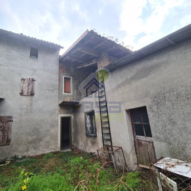 appartamento in vendita a Credera Rubbiano in zona Rubbiano