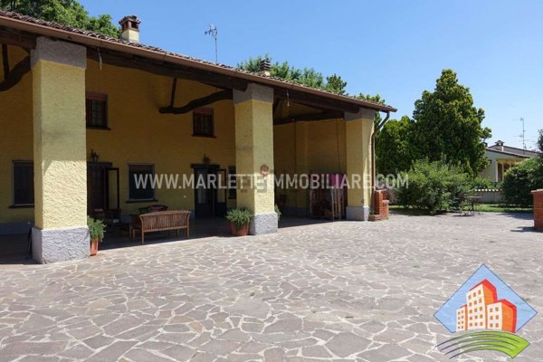 casale in vendita a Credera Rubbiano