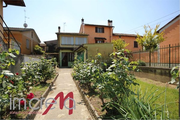 casa indipendente in vendita a Credera Rubbiano