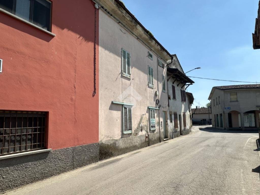 casa indipendente in vendita a Credera Rubbiano in zona Rubbiano