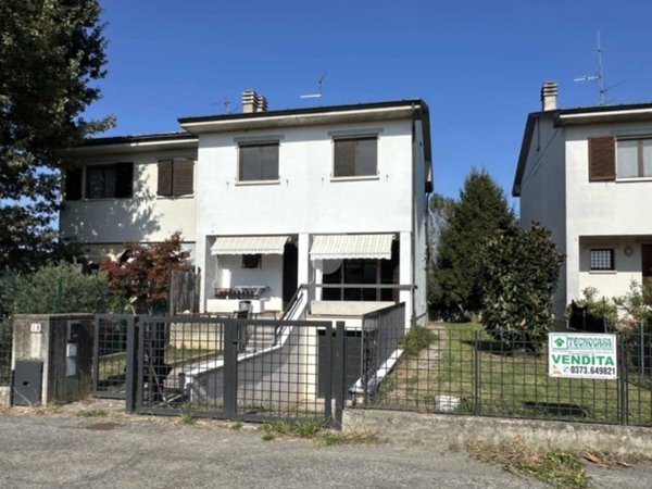 casa indipendente in vendita a Credera Rubbiano in zona Rovereto