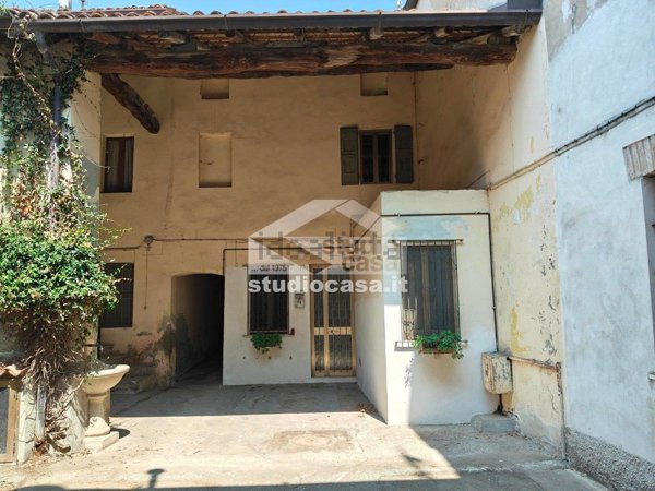 casa indipendente in vendita a Credera Rubbiano