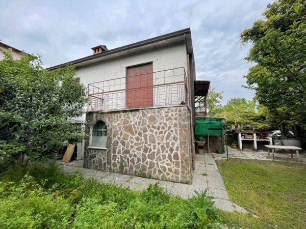 casa indipendente in vendita a Crema