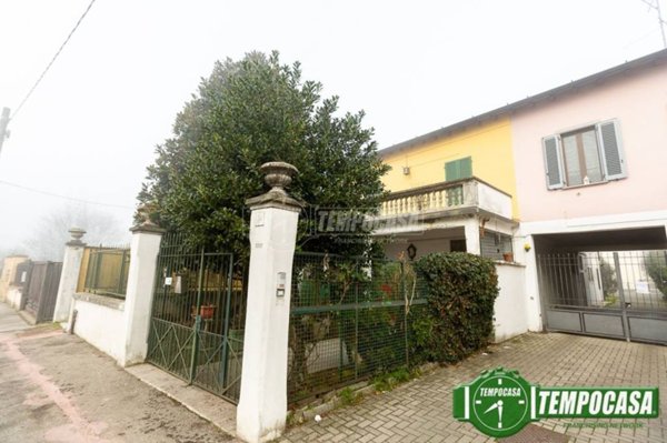 casa indipendente in vendita a Crema