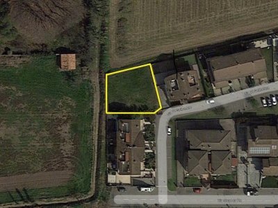 terreno edificabile in vendita a Crema