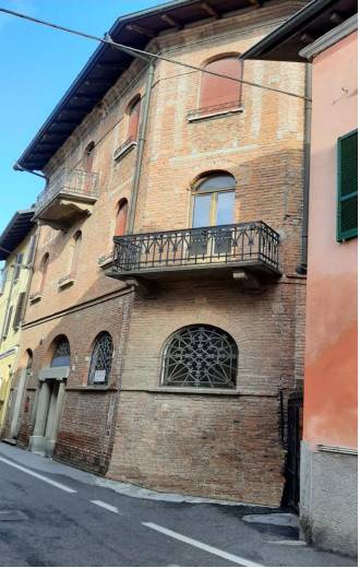 intera palazzina in vendita a Crema