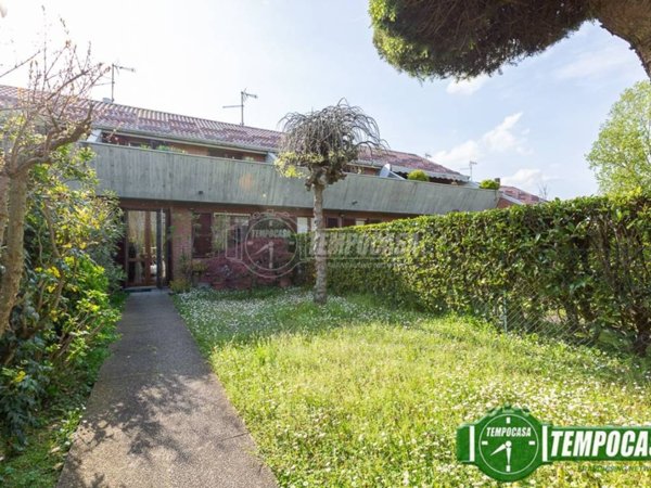 casa indipendente in vendita a Crema