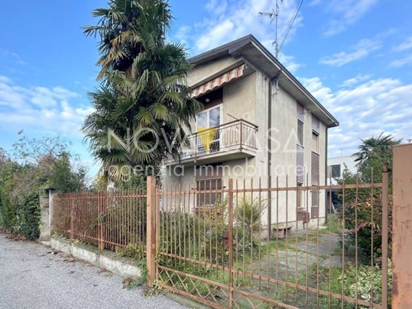 casa indipendente in vendita a Crema