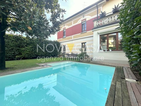 casa indipendente in vendita a Crema