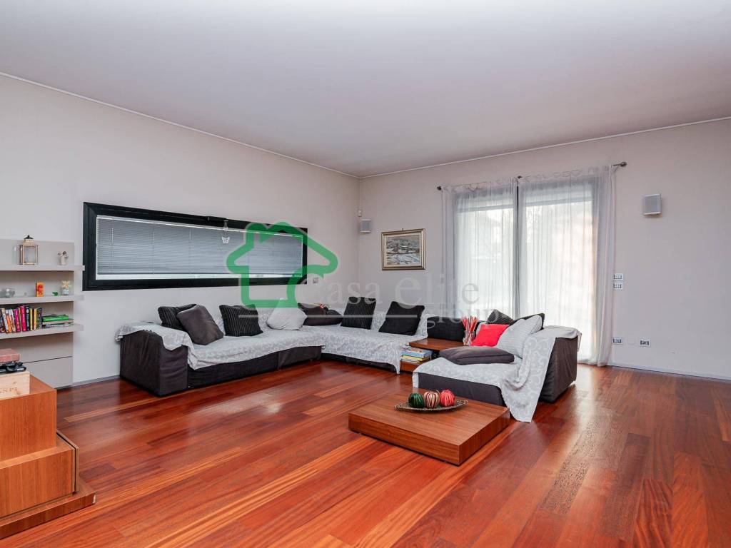 casa indipendente in vendita a Crema