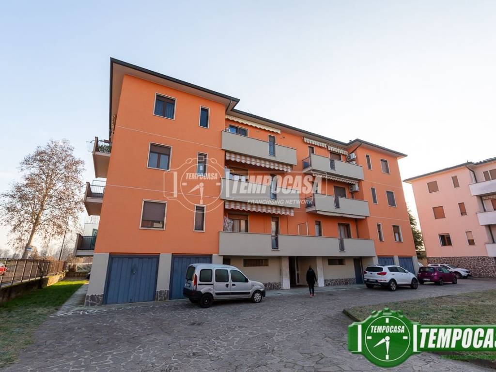 appartamento in vendita a Crema in zona San Bernardino