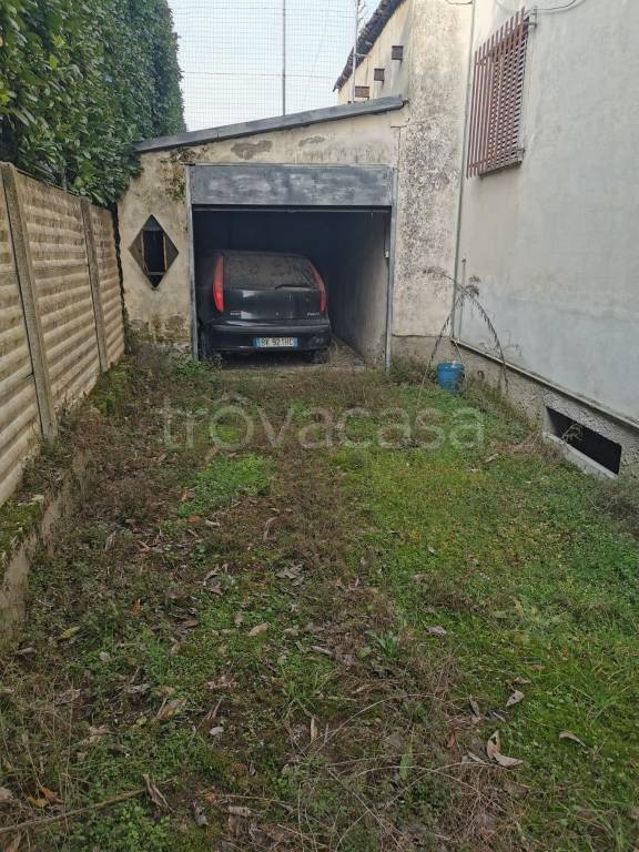 casa indipendente in vendita a Crema