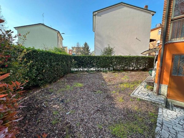 casa indipendente in vendita a Crema