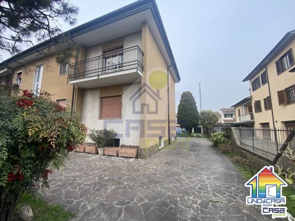 casa indipendente in vendita a Crema