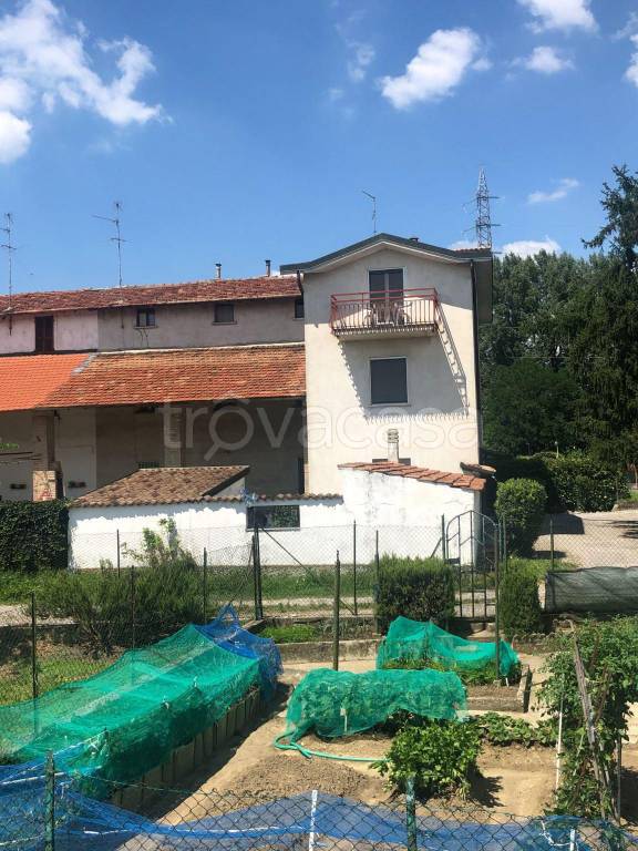 casa indipendente in vendita a Crema