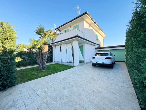 casa indipendente in vendita a Crema in zona San Bernardino