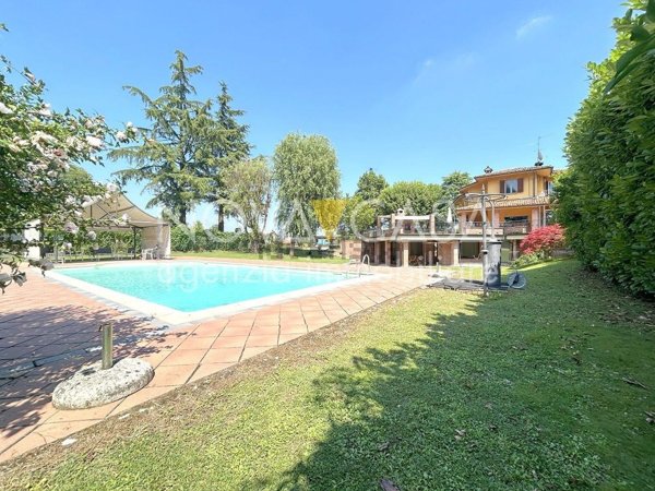 casa indipendente in vendita a Crema