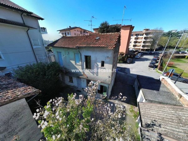 casa indipendente in vendita a Crema