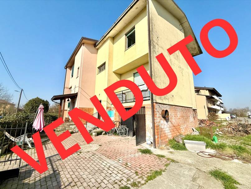 casa indipendente in vendita a Crema