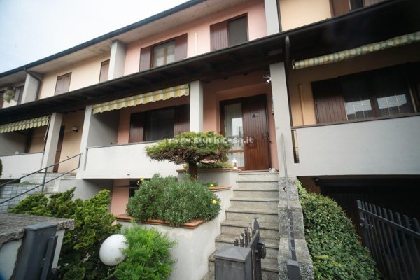 casa indipendente in vendita a Crema
