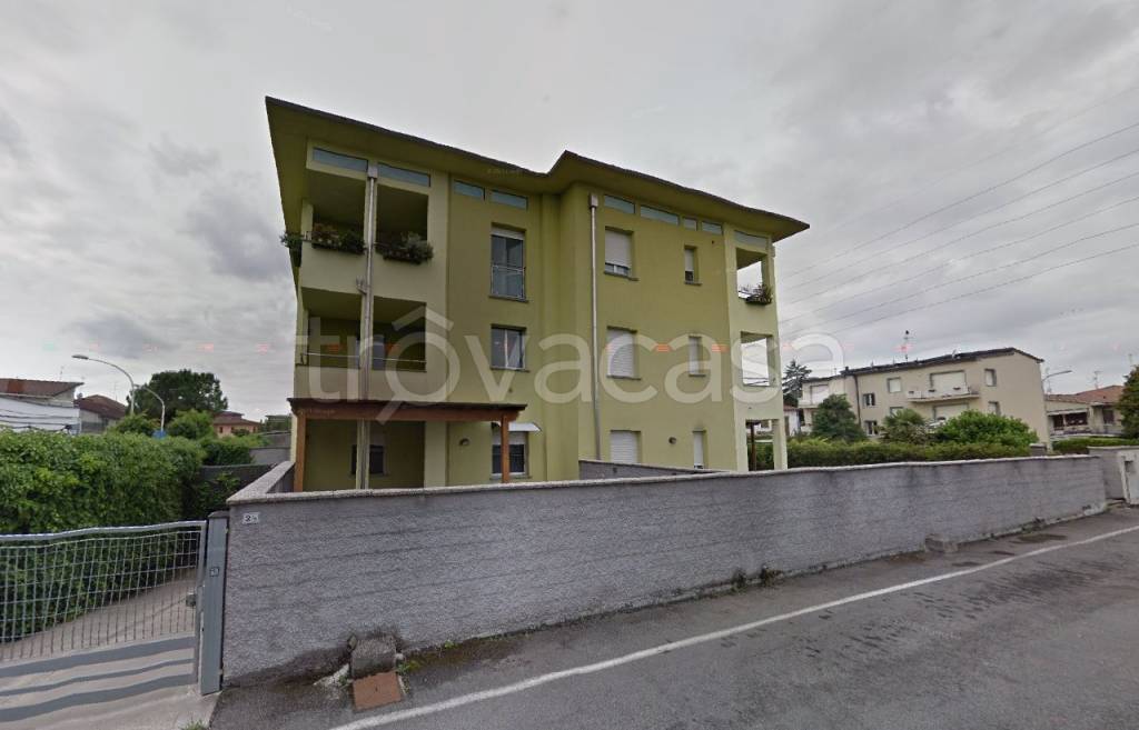casa indipendente in vendita a Crema