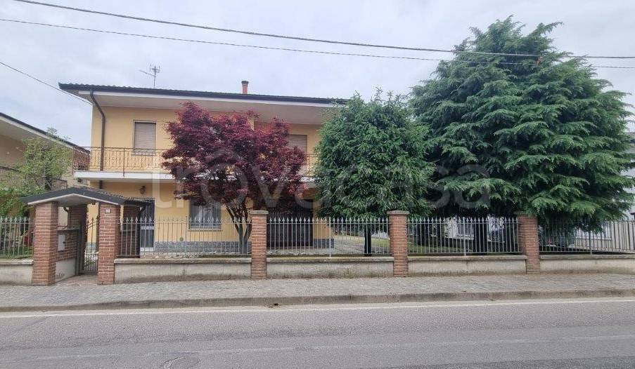 casa indipendente in vendita a Crema