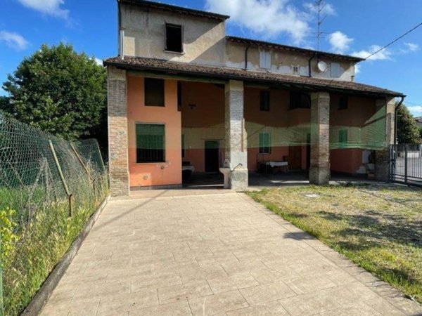 casa indipendente in vendita a Crema