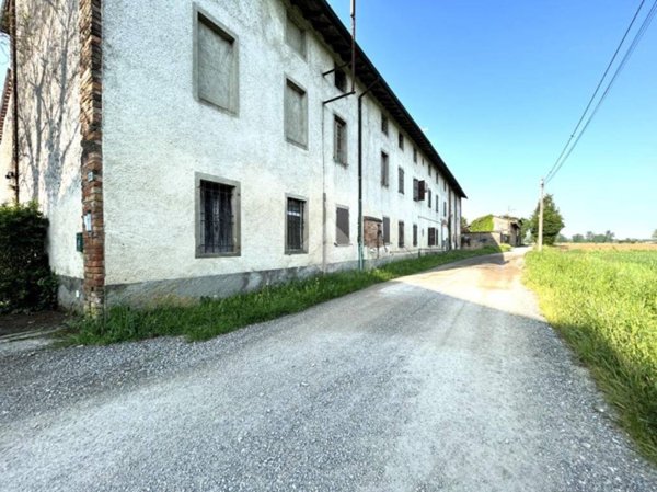 casa indipendente in vendita a Crema