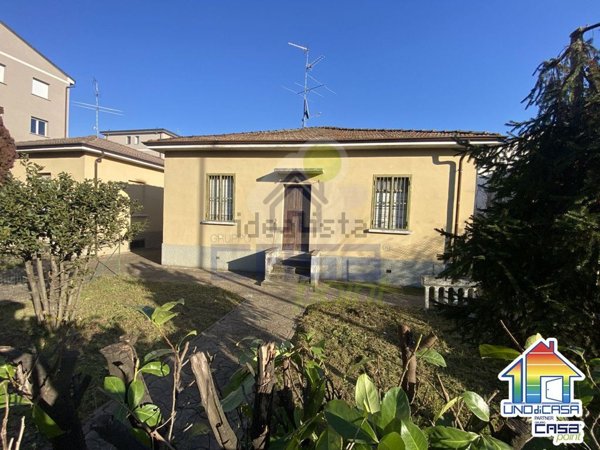 casa indipendente in vendita a Crema in zona San Bernardino