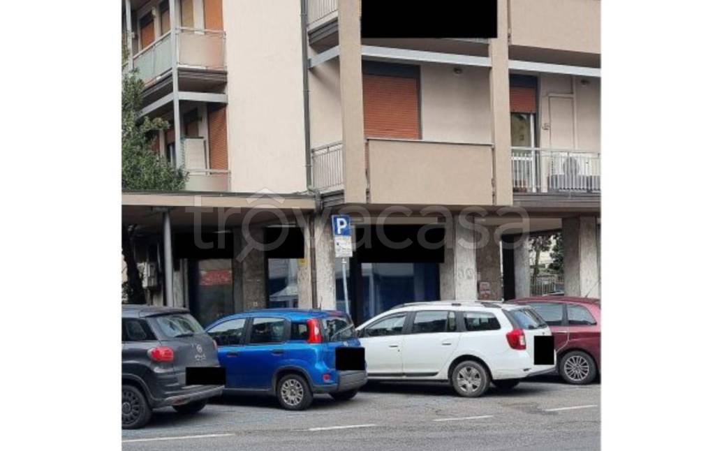 negozio in vendita a Crema