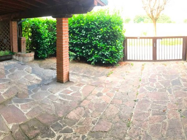 casa indipendente in vendita a Crema