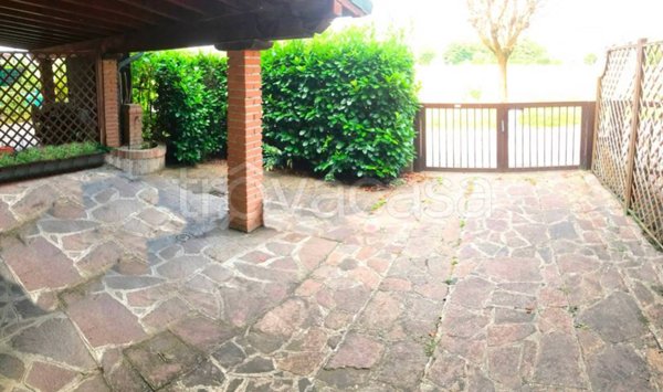 casa indipendente in vendita a Crema