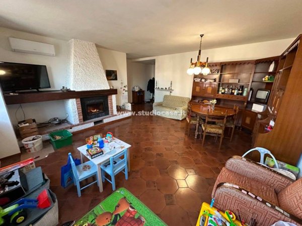 casa indipendente in vendita a Crema