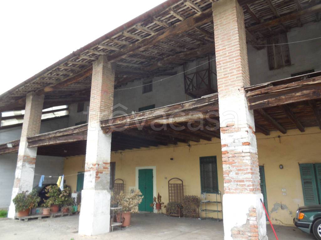 casa indipendente in vendita a Crema
