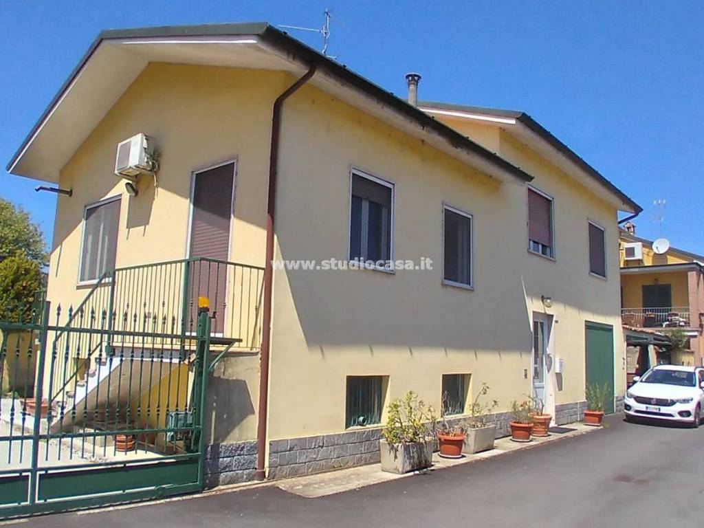 casa indipendente in vendita a Crema