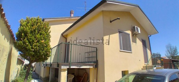 casa indipendente in vendita a Crema