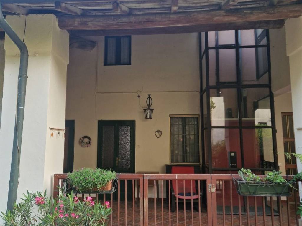 casa indipendente in vendita a Crema