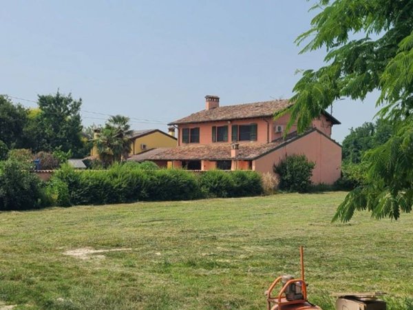 casa indipendente in vendita a Crema