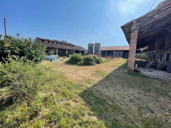 casa indipendente in vendita a Crema