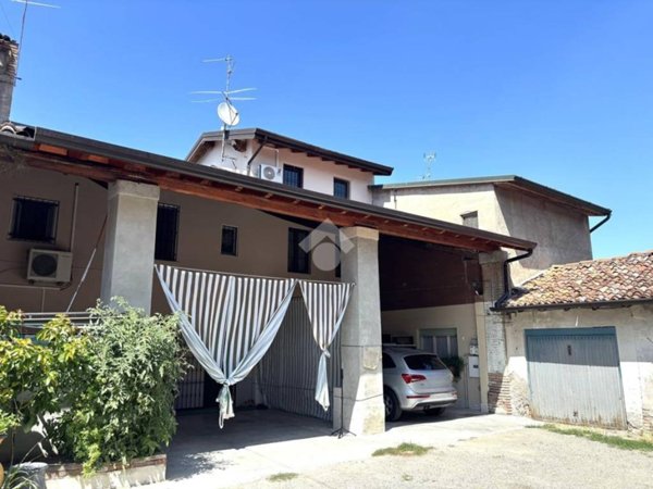 casa indipendente in vendita a Crema in zona San Bernardino