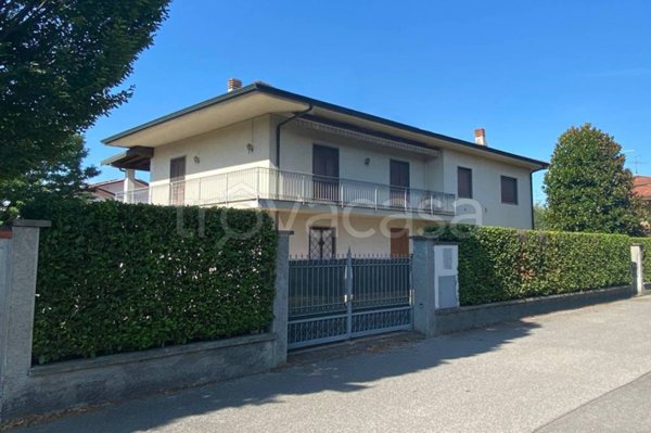 casa indipendente in vendita a Crema