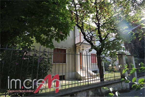 casa indipendente in vendita a Crema