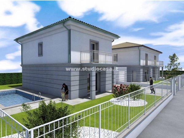 casa indipendente in vendita a Crema